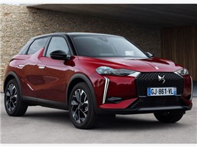 DS 3 2023�N���f��