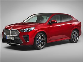 iX2 2023�N���f��