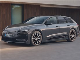 A6 �A�o���g e-tron 2025�N���f��