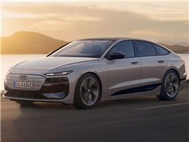 A6 �X�|�[�c�o�b�N e-tron 2025�N���f��