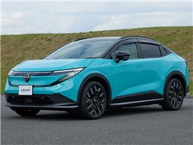 ���[�t 2025�N���f��