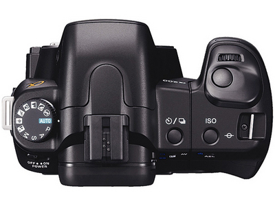 ��200 DSLR-A200 �{�f�B