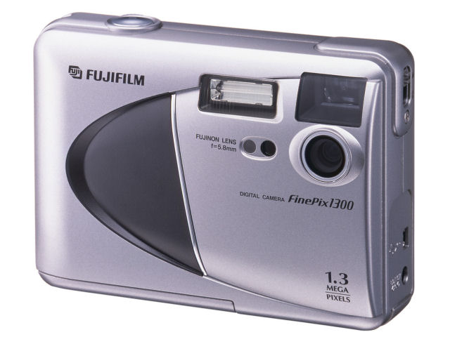 FinePix 1300 �̐��i�摜