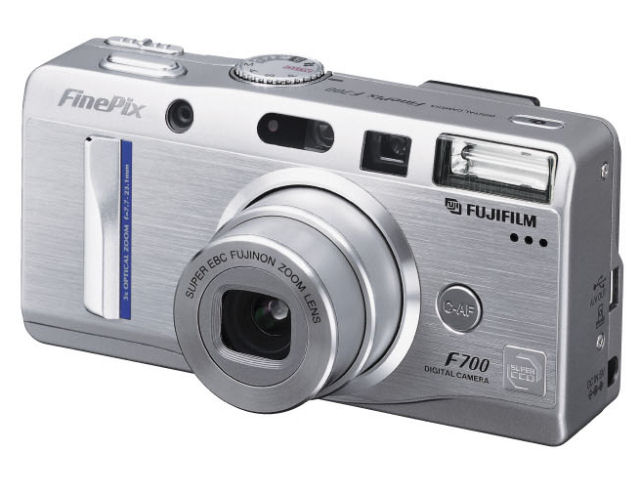 FinePix F700 �̐��i�摜