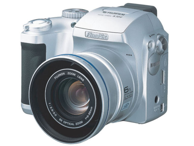 FinePix S304 �̐��i�摜