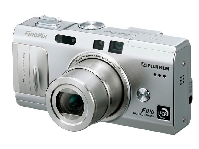 FinePix F810 �̐��i�摜