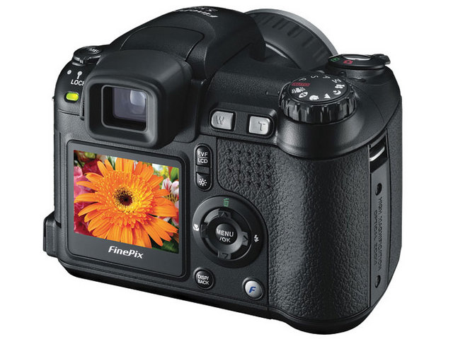 FinePix S5200