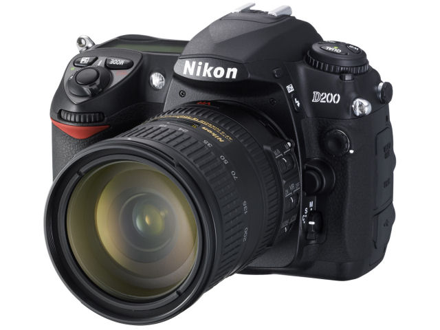 D200 �����Y�L�b�g �̐��i�摜