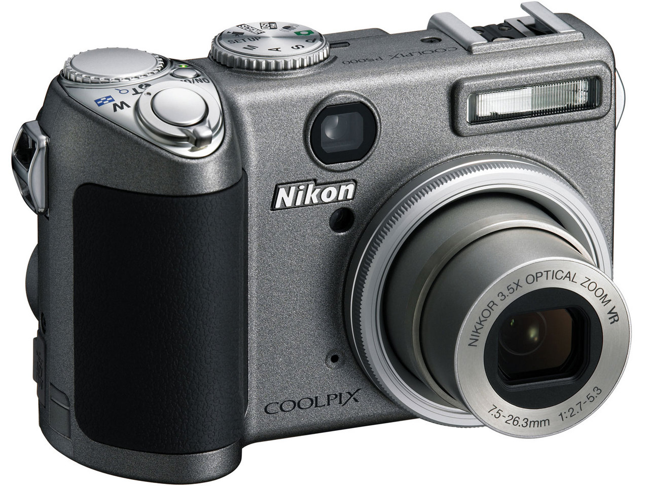 『本体 正面2 シルバー』 COOLPIX P5000 の製品画像
