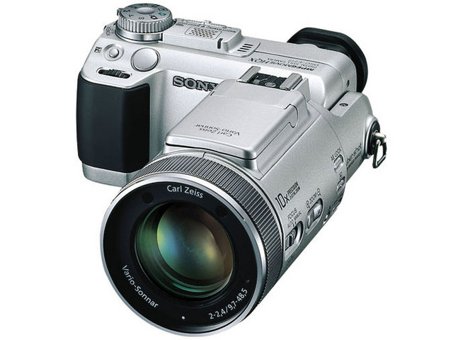 �T�C�o�[�V���b�g DSC-F717