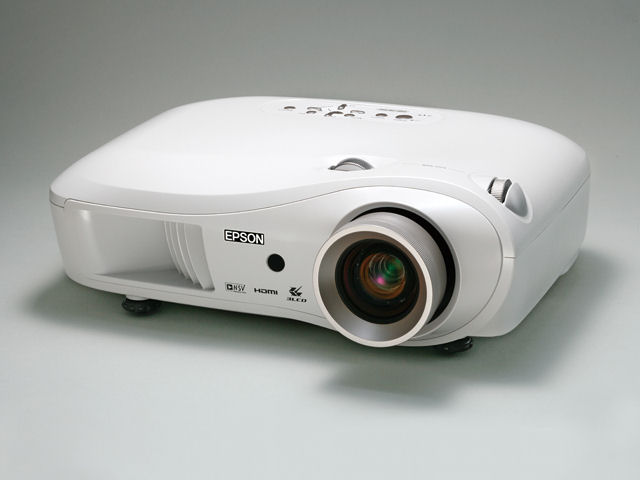 dreamio EMP-TW700 �̐��i�摜