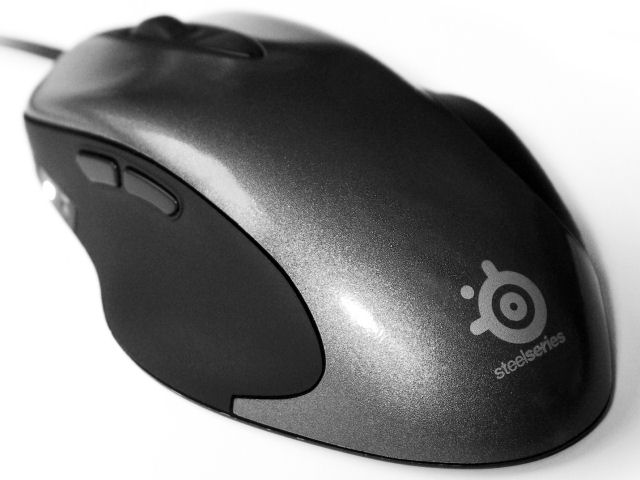 SteelSeries Ikari Optical �̐��i�摜