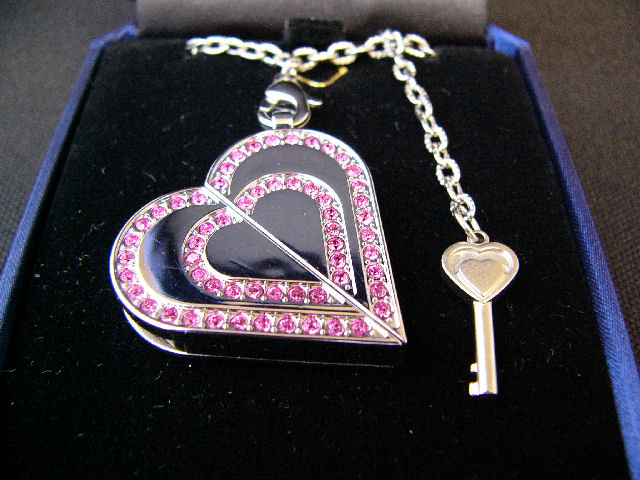 Heart Key&Lock HEARTKEY-C-02G (2GB �N���A) �̐��i�摜