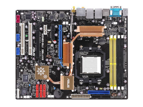 M2N32-SLI Deluxe/Wireless Edition �̐��i�摜