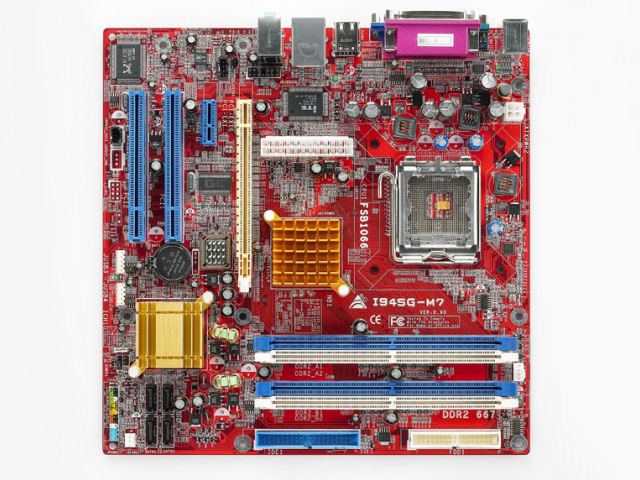 I945G-M7 �̐��i�摜