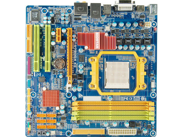 TA790GX XE �̐��i�摜