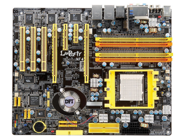 LANPARTY UT NF4 SLI-DR Venus �̐��i�摜