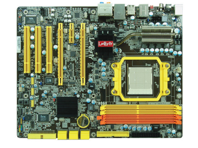 LANPARTY DK 790GX-M2RS �̐��i�摜