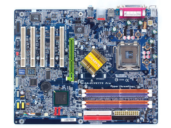 GA-8IPE775 Pro �̐��i�摜