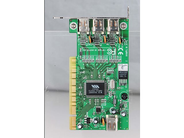 1394-PCI3 (1394a) �̐��i�摜