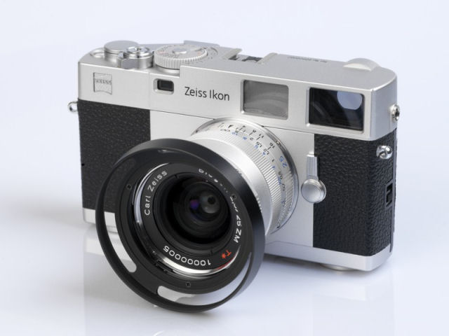 Zeiss Ikon �{�f�B �̐��i�摜