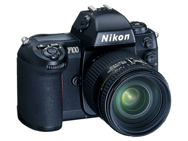 F100 AiAF�Y�[���j�b�R�[��28-105mmF3.5-4.5D(IF)�t �̐��i�摜