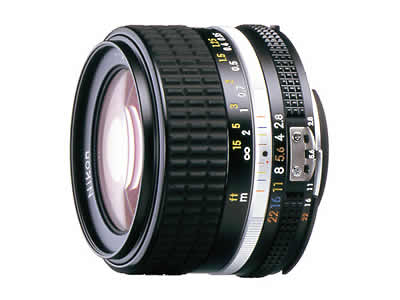 AI Nikkor 28mm f/2.8S �̐��i�摜