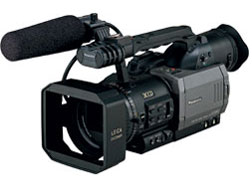 AG-DVX100A �̐��i�摜