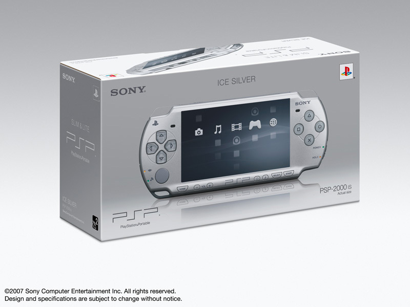 PSP �v���C�X�e�[�V�����E�|�[�^�u�� �A�C�X�E�V���o�[ PSP-2000 IS