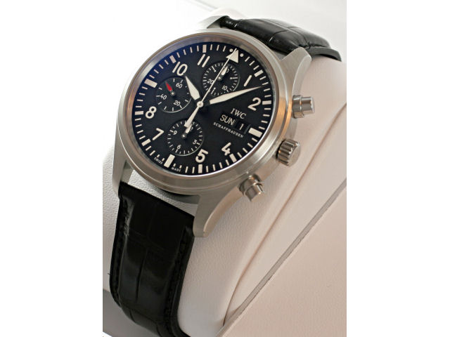 IW371701 �p�C���b�g�E�E�H�b�`�E�N���m�E�I�[�g�}�e�B�b�N ���������i�u���b�N�j �̐��i�摜