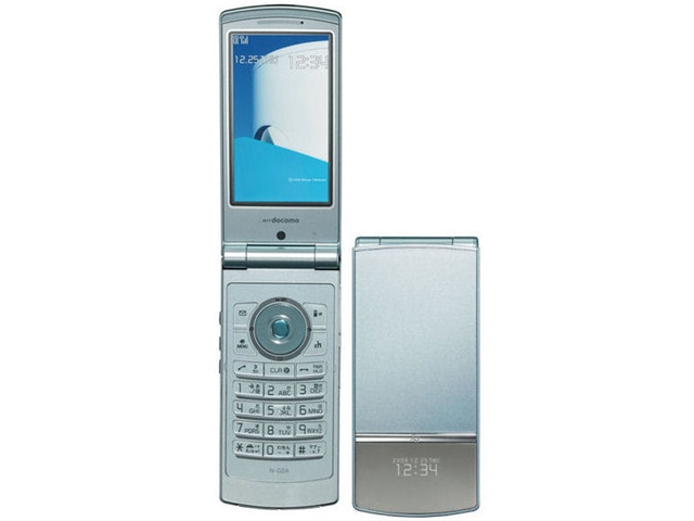 docomo STYLE series N-02A �̐��i�摜
