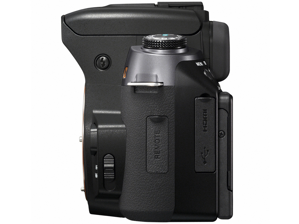 ��550 DSLR-A550 �{�f�B