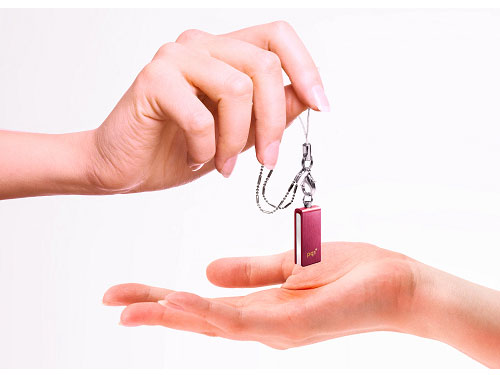 Intelligent Drive i812 (4GB ���b�h)