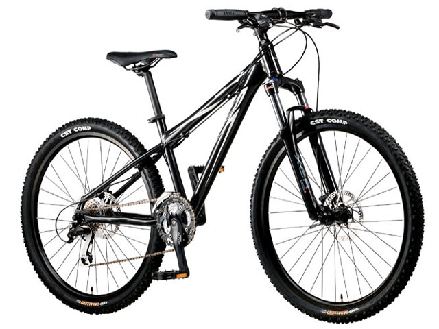 �N���X�X�e�[�WEAX 2010�N���f�� �̐��i�摜