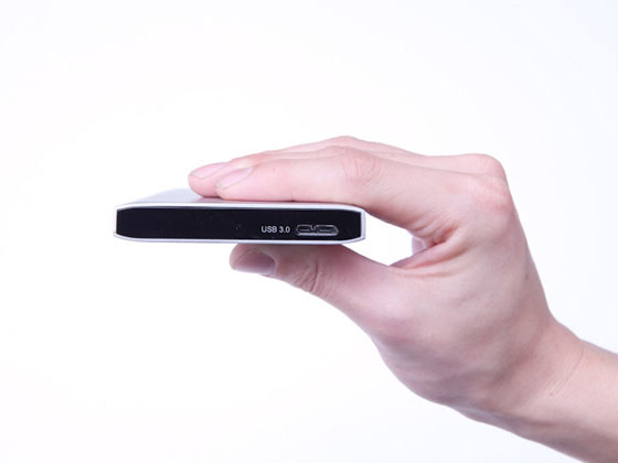 Mobile Drive Mg 320GB (slimline) 35988 [�V���o�[]