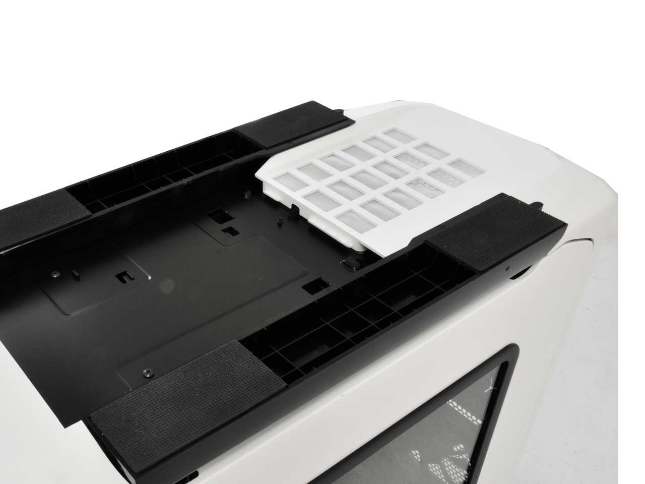 Graphite 600T CC600TWM-WHT