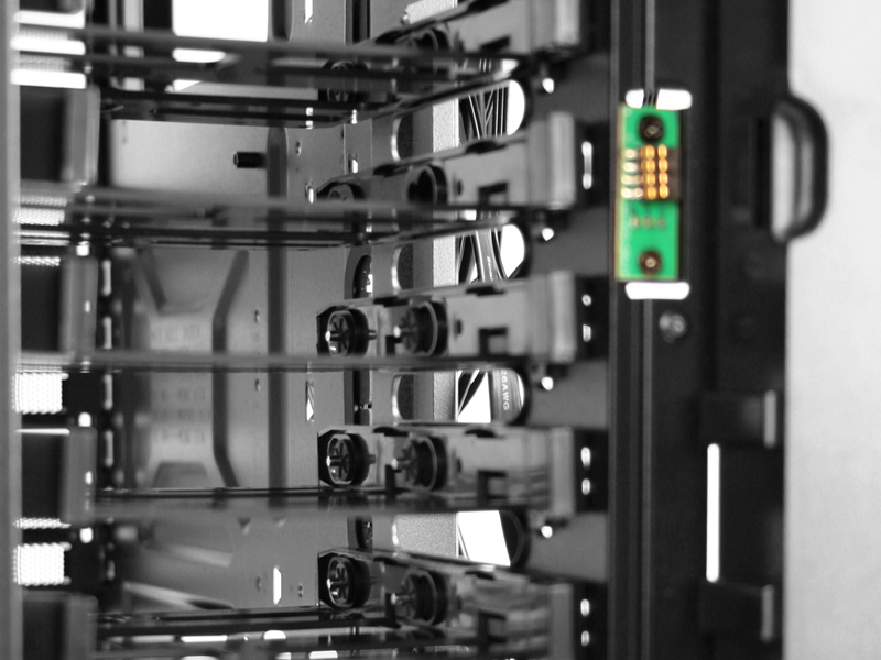 H2-black [�u���b�N]