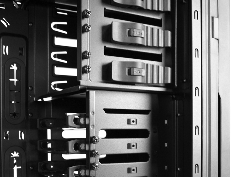 H2-black [�u���b�N]