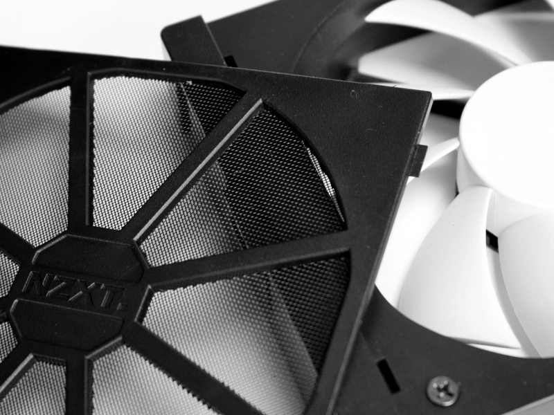 H2-black [�u���b�N]