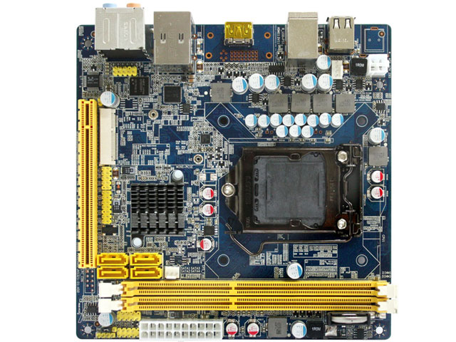 Giada MI-H67 �̐��i�摜