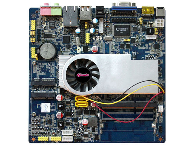 Giada MI-E350T �̐��i�摜