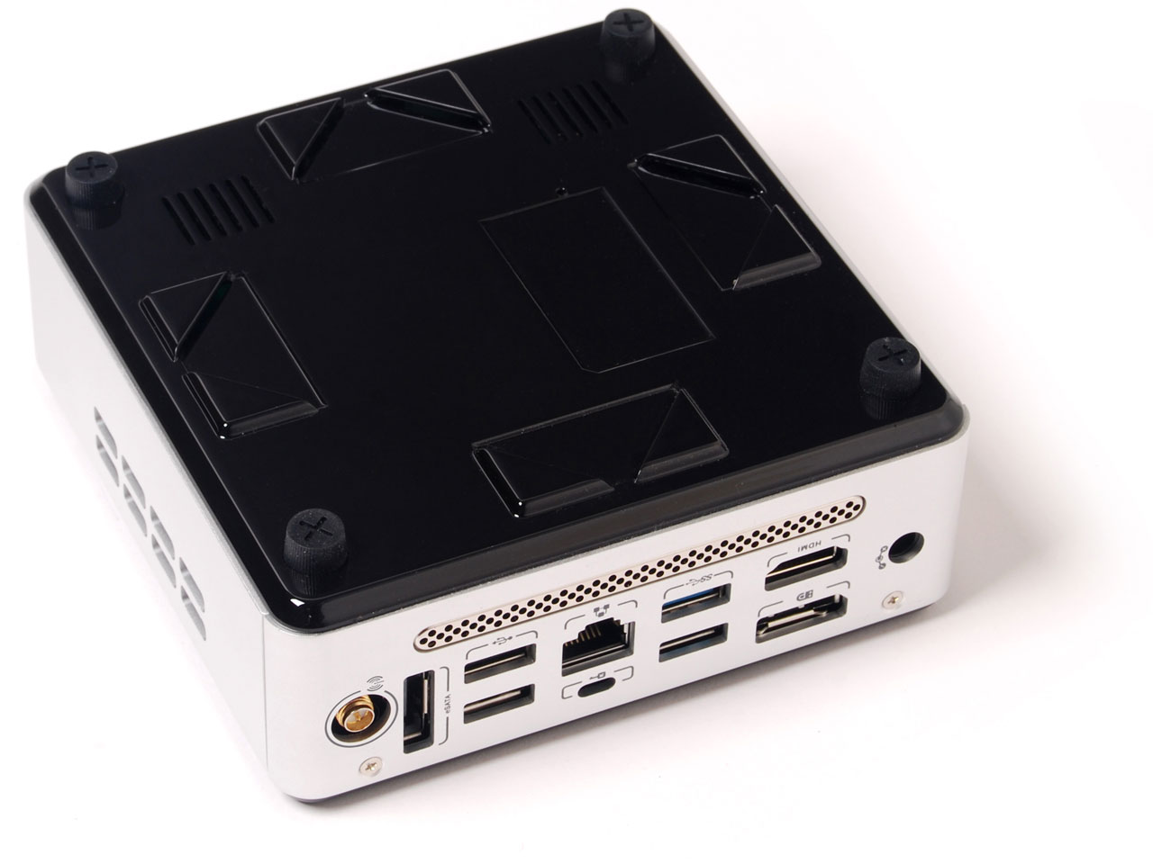 ZBOX nano AD10