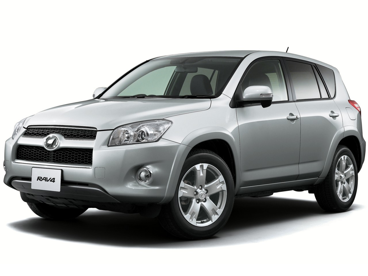 トヨタ RAV4 2005年モデル G 4WDの価格・性能・装備・オプション（2005年11月14日発売） 価格.com