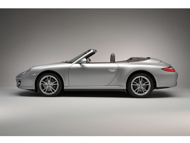 ポルシェ 911カレラ 2004年モデルの価格・グレード一覧 価格.com