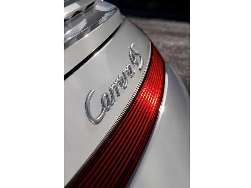ポルシェ 911カレラ 2004年モデル Sの価格・性能・装備・オプション