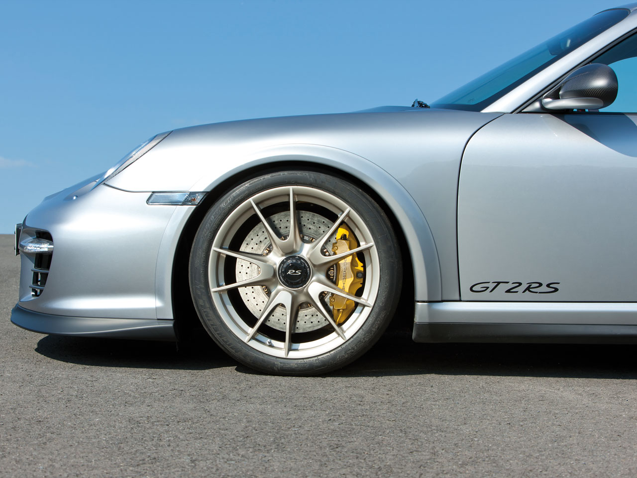 ポルシェ 911GT2 2002年モデル GT2の価格・性能・装備 ポルシェ 911GT2 2002年モデル GT2の価格・性能・装備