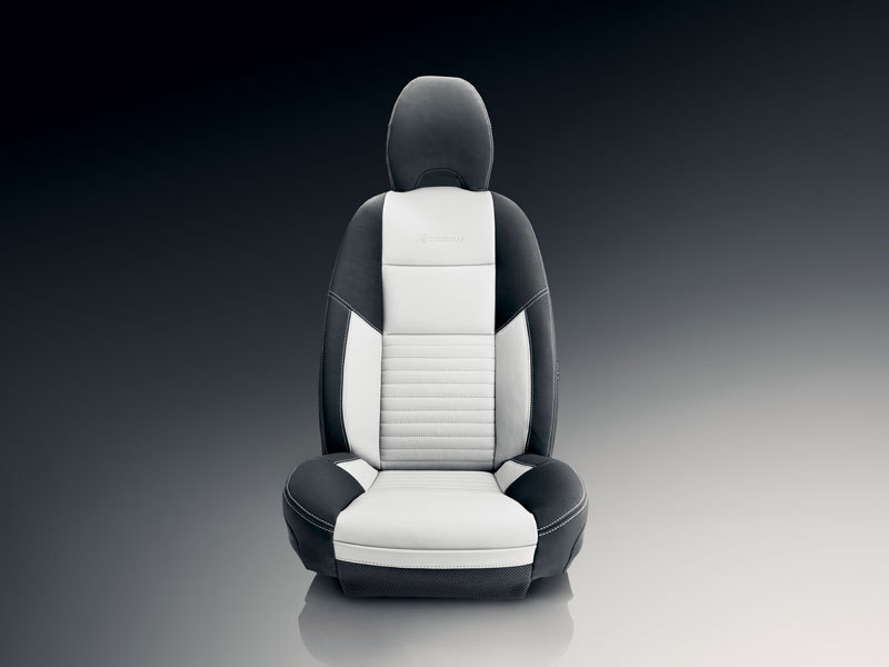 ボルボ C30 2007年モデル 2.4i with iPodの価格・性能・装備