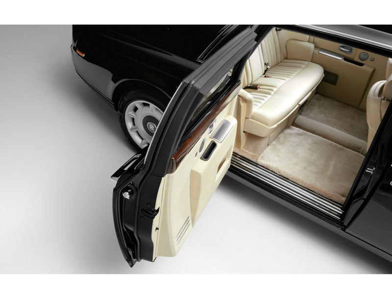 ロールス・ロイス ファントム 2003年モデルの価格・グレード一覧 価格.com