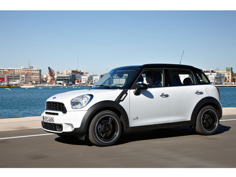 ミニ Mini Crossover クロスオーバー 11年モデル Mini Cooper S Crossover All4 Mt 価格 性能 装備 オプション 11年1月13日発売 価格 Com