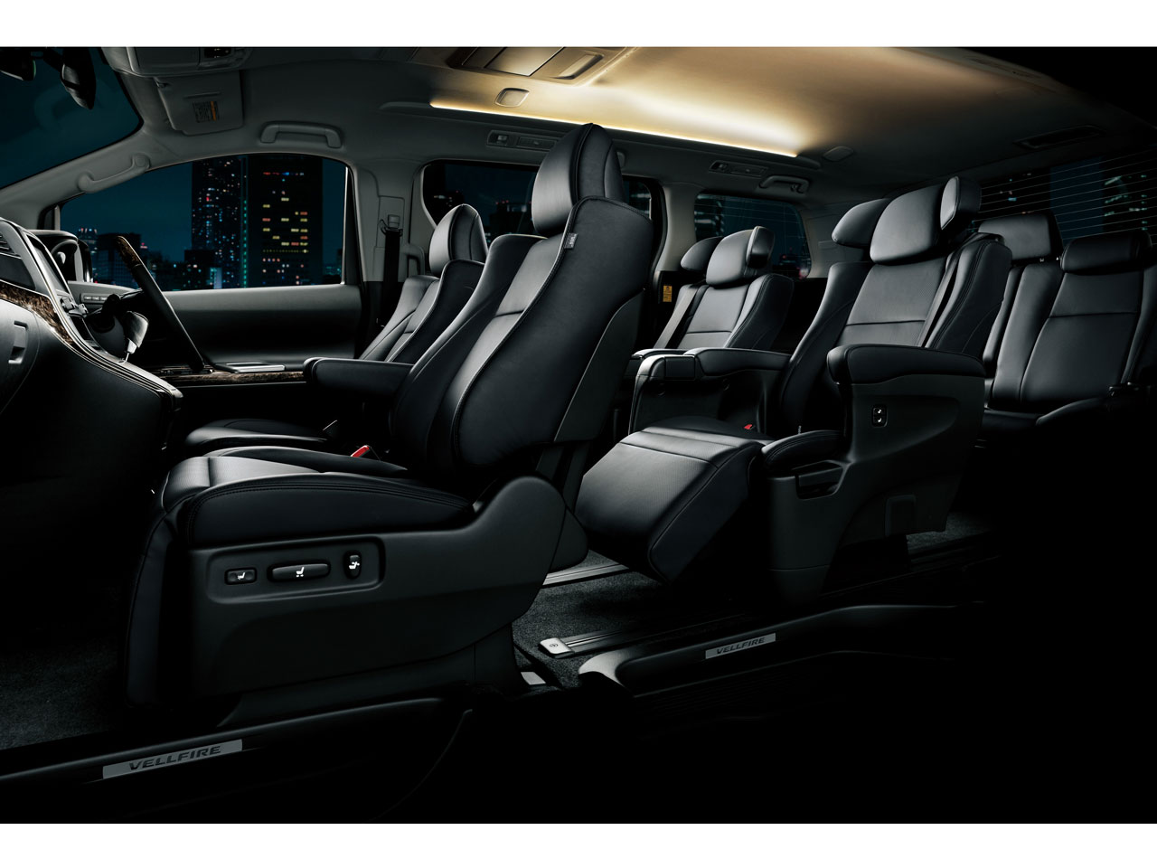トヨタ ヴェルファイア 08年モデル 2 4z プラチナセレクション 2の価格 性能 装備 オプション 10年4月1日発売 価格 Com
